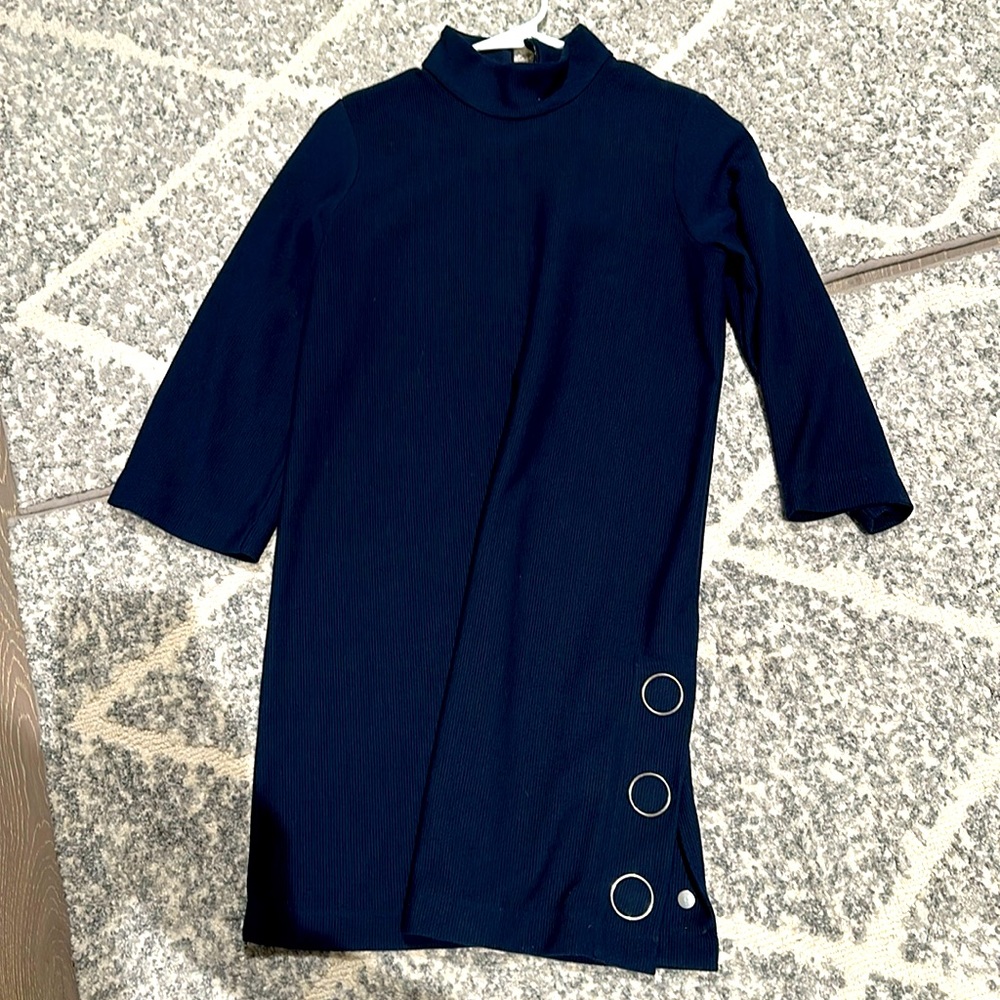 Brand new! Club Monaco dress. Size M